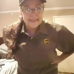 Meet your Posher, Lisa paredes